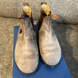 Womens 7.5 blundstone boots